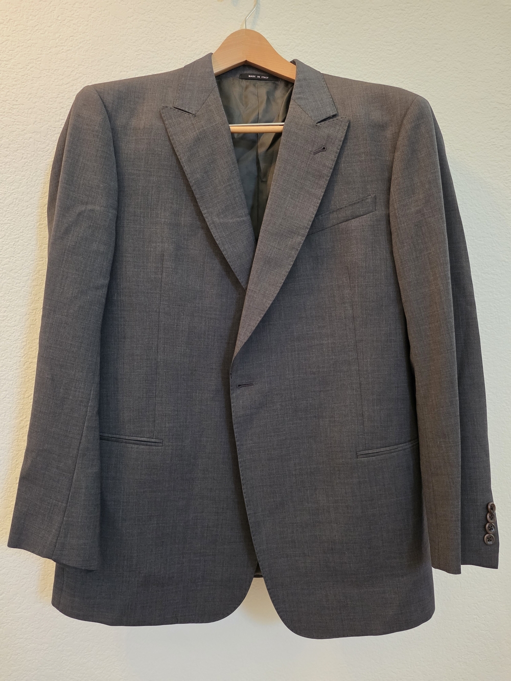 Armani Collezioni Men's Gray Wool Two-Button Suit Jacket